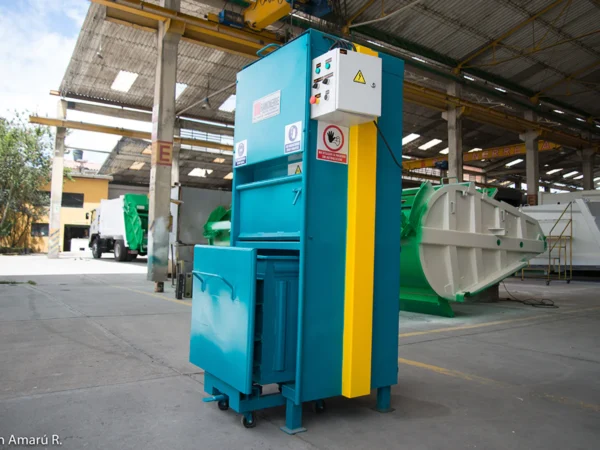 Compactador Vertical Mark XV