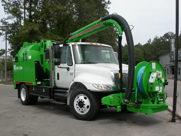 Vehículo Succión Presión VAC-CON V230