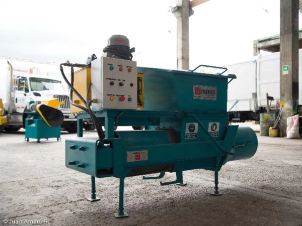 Alquiler Compactador de basura horizontal Mark VII